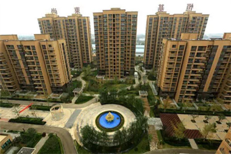 城北和家园5室2厅3卫370万226m2出售